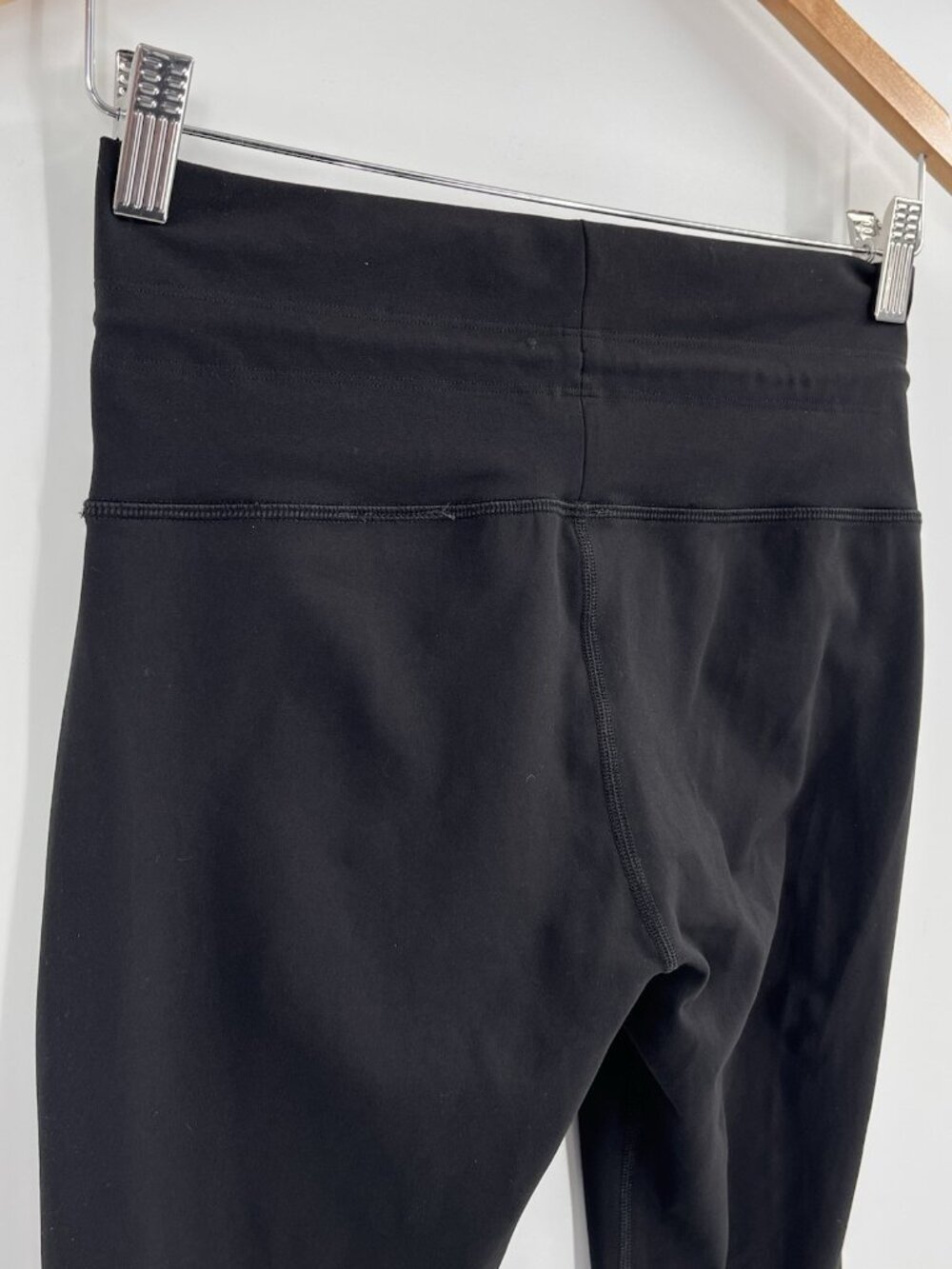VUORI Women's Charcoal Gray Soft Luxe Jogger XS/S - Picture 3 of 4
